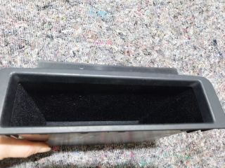 bontott AUDI A2 Első Tároló Rekesz