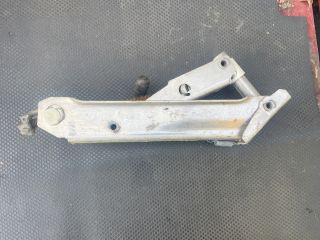 bontott AUDI A2 Emelő