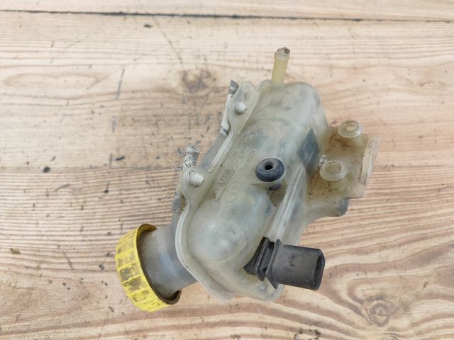 bontott AUDI A2 Fékfolyadék Tartály