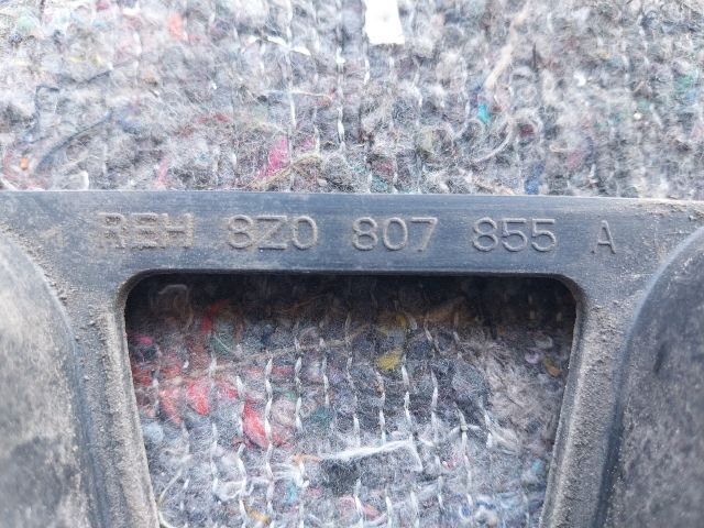 bontott AUDI A2 Hátsó középső Lökhárító Tartó (Műanyag)