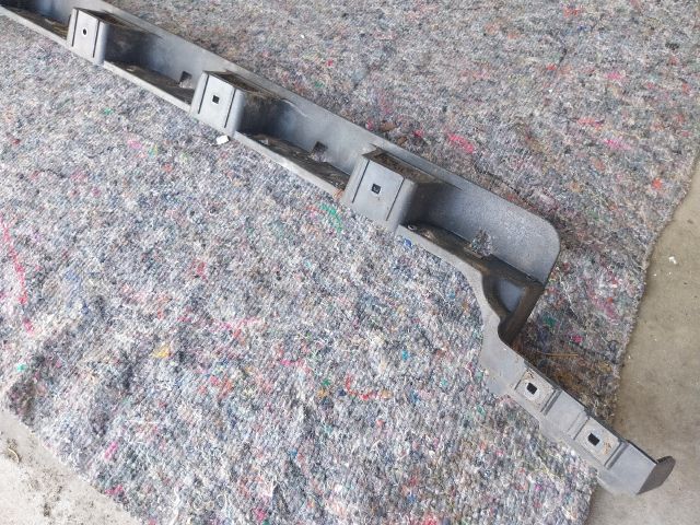 bontott AUDI A2 Hátsó középső Lökhárító Tartó (Műanyag)