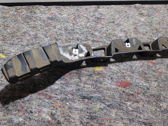 bontott AUDI A2 Hátsó középső Lökhárító Tartó (Műanyag)