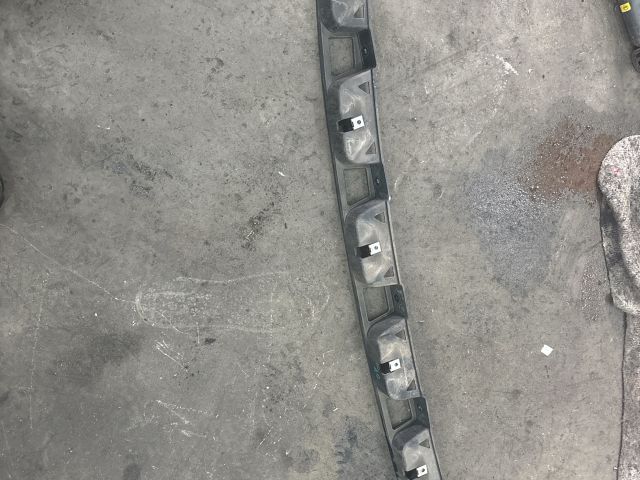 bontott AUDI A2 Hátsó középső Lökhárító Tartó (Műanyag)