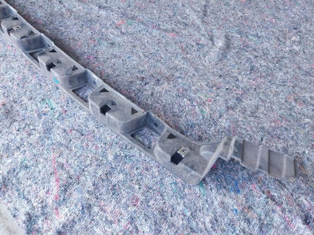 bontott AUDI A2 Hátsó középső Lökhárító Tartó (Műanyag)