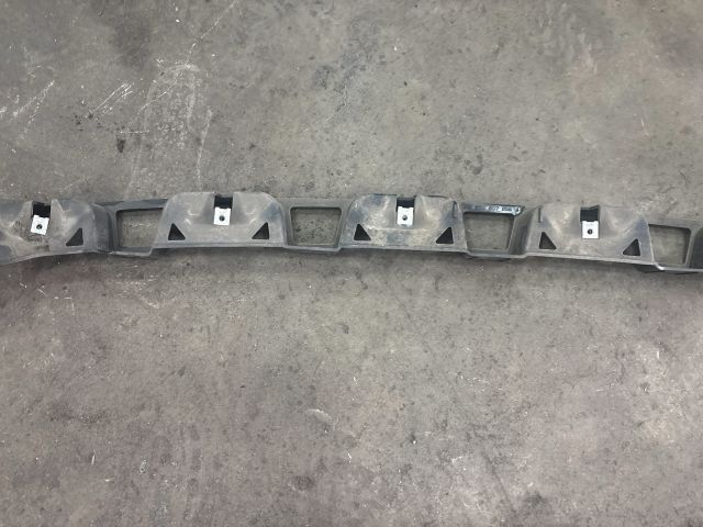 bontott AUDI A2 Hátsó középső Lökhárító Tartó (Műanyag)