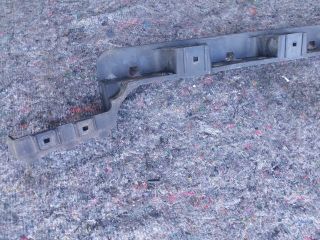 bontott AUDI A2 Hátsó középső Lökhárító Tartó (Műanyag)