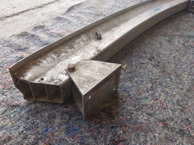 bontott AUDI A2 Hátsó Lökhárító Merevítő (Fém)