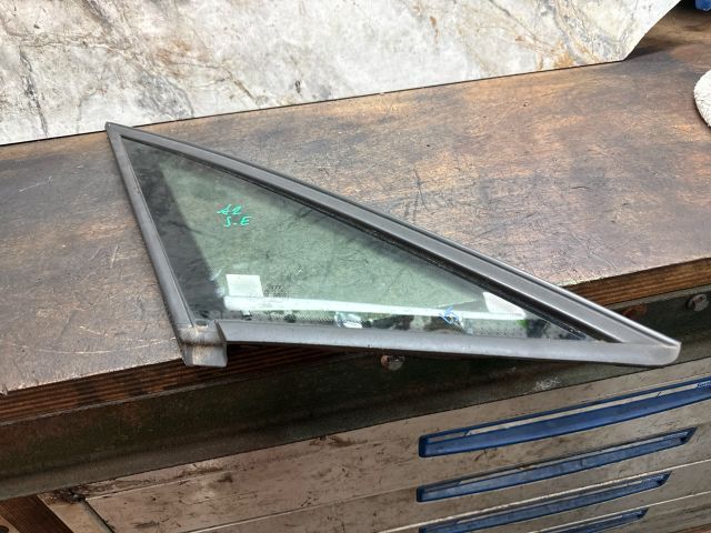 bontott AUDI A2 Jobb A Oszlop Oldalablak Üveg