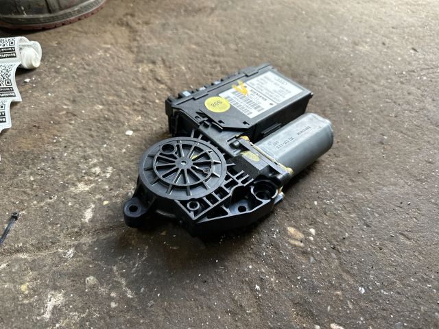 bontott AUDI A2 Jobb első Ablakemelő Motor