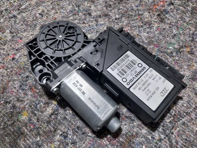 bontott AUDI A2 Jobb első Ablakemelő Motor