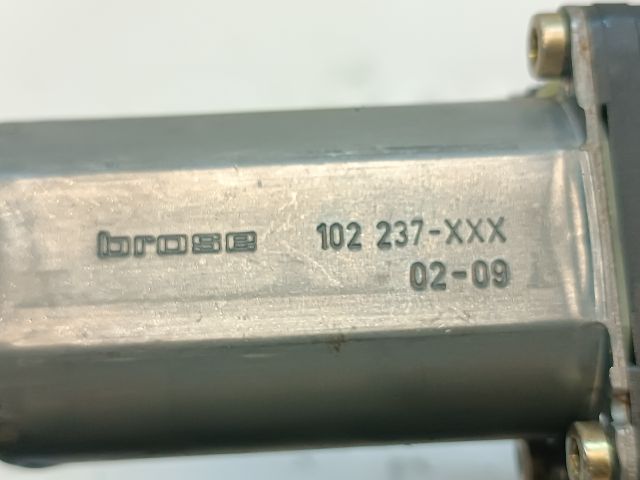 bontott AUDI A2 Jobb első Ablakemelő Motor