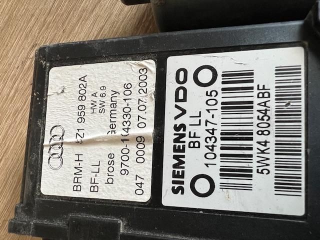 bontott AUDI A2 Jobb első Ablakemelő Motor