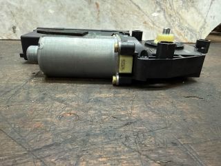 bontott AUDI A2 Jobb első Ablakemelő Motor