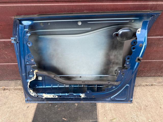 bontott AUDI A2 Jobb első Ajtó (Üres lemez)