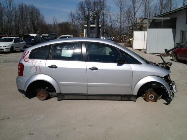 bontott AUDI A2 Jobb első Ajtó (Üres lemez)