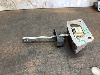 bontott AUDI A2 Jobb első Ajtóhatároló