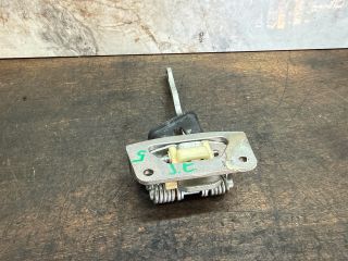 bontott AUDI A2 Jobb első Ajtóhatároló