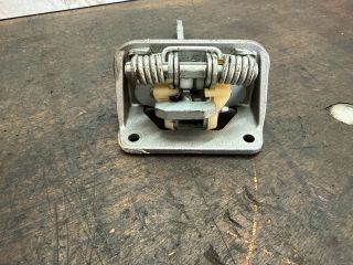 bontott AUDI A2 Jobb első Ajtóhatároló