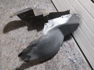 bontott AUDI A2 Jobb első Dobbetét (Kerékjárati, Műanyag)