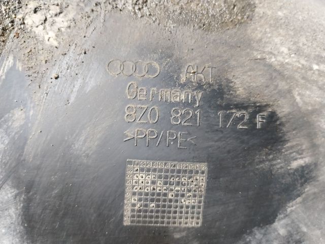 bontott AUDI A2 Jobb első Dobbetét (Kerékjárati, Műanyag)