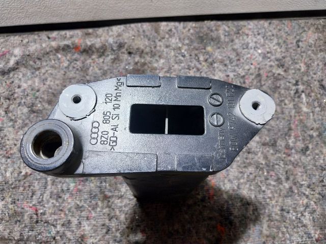 bontott AUDI A2 Jobb első Lökhárító Merevítő Tartó (Fém)