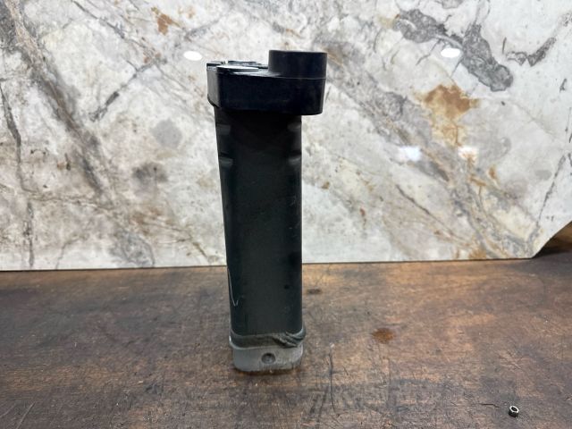 bontott AUDI A2 Jobb első Lökhárító Merevítő Tartó (Fém)