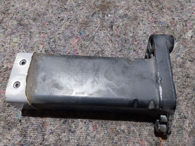 bontott AUDI A2 Jobb első Lökhárító Merevítő Tartó (Fém)