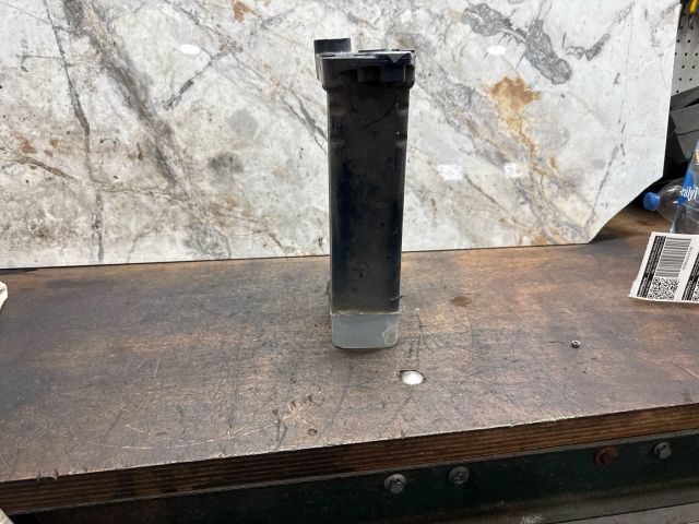 bontott AUDI A2 Jobb első Lökhárító Merevítő Tartó (Fém)