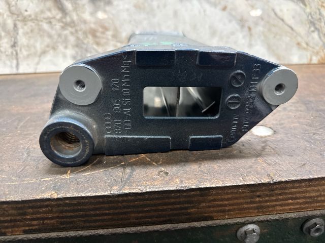 bontott AUDI A2 Jobb első Lökhárító Merevítő Tartó (Fém)