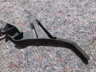 bontott AUDI A2 Jobb első Lökhárító Tartó (Műanyag)