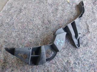 bontott AUDI A2 Jobb első Oldal Lökhárító Tartó (Műanyag)