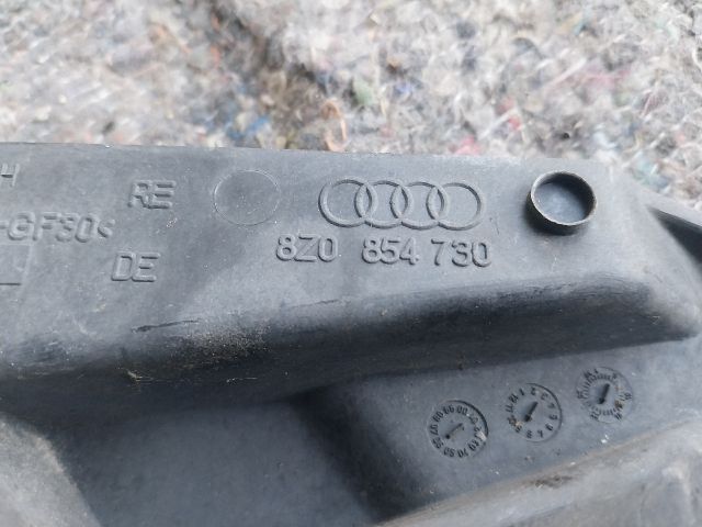 bontott AUDI A2 Jobb első Oldal Lökhárító Tartó (Műanyag)