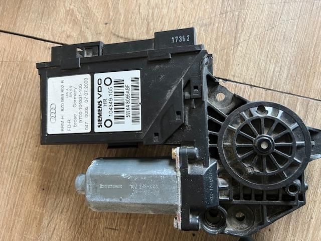 bontott AUDI A2 Jobb hátsó Ablakemelő Motor
