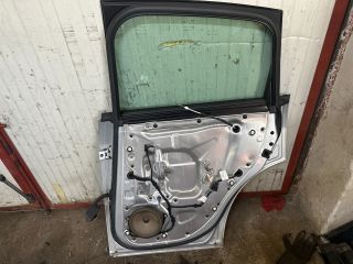 bontott AUDI A2 Jobb hátsó Ajtó (Részeivel)