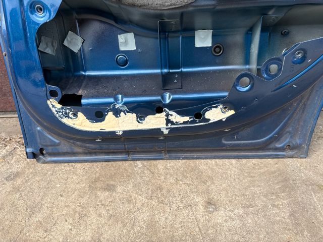 bontott AUDI A2 Jobb hátsó Ajtó (Üres lemez)