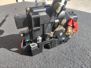 bontott AUDI A2 Jobb hátsó Ajtózár Motor