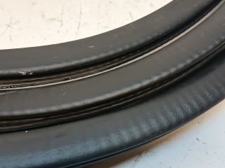 bontott AUDI A2 Jobb hátsó Gumikéder