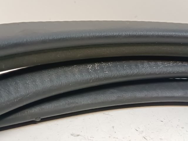 bontott AUDI A2 Jobb hátsó Gumikéder