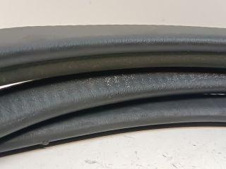 bontott AUDI A2 Jobb hátsó Gumikéder