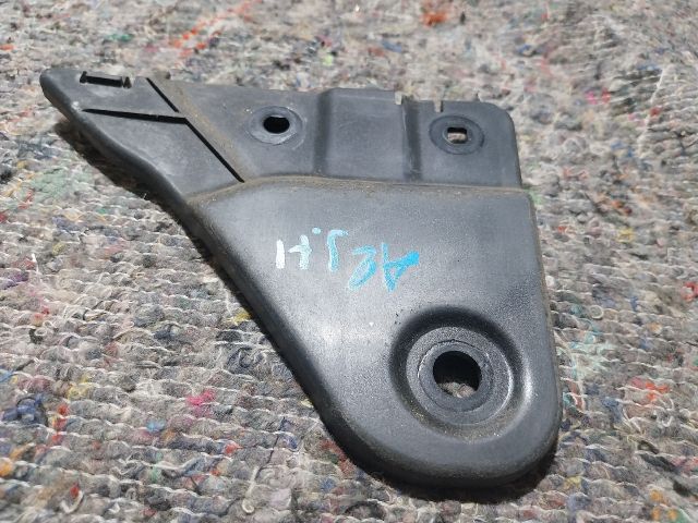 bontott AUDI A2 Jobb hátsó Oldal Lökhárító Tartó (Műanyag)