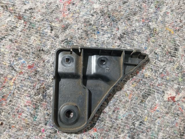 bontott AUDI A2 Jobb hátsó Oldal Lökhárító Tartó (Műanyag)