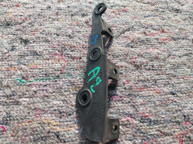 bontott AUDI A2 Jobb hátsó Oldal Lökhárító Tartó (Műanyag)