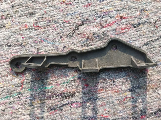 bontott AUDI A2 Jobb hátsó Oldal Lökhárító Tartó (Műanyag)