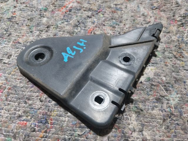 bontott AUDI A2 Jobb hátsó Oldal Lökhárító Tartó (Műanyag)