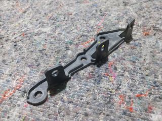 bontott AUDI A2 Jobb hátsó Oldal Lökhárító Tartó (Műanyag)