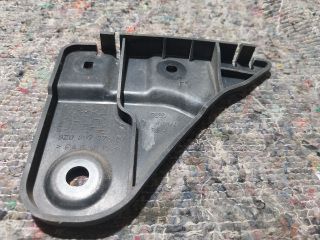 bontott AUDI A2 Jobb hátsó Oldal Lökhárító Tartó (Műanyag)