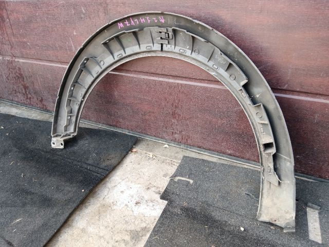 bontott AUDI A2 Jobb hátsó Sárvédő Szélesítő