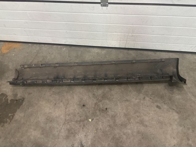 bontott AUDI A2 Jobb Küszöb