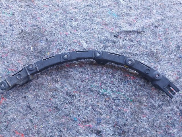 bontott AUDI A2 Jobb Sárvédő Oldaltartó