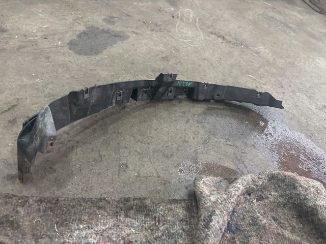 bontott AUDI A2 Jobb Sárvédő Oldaltartó